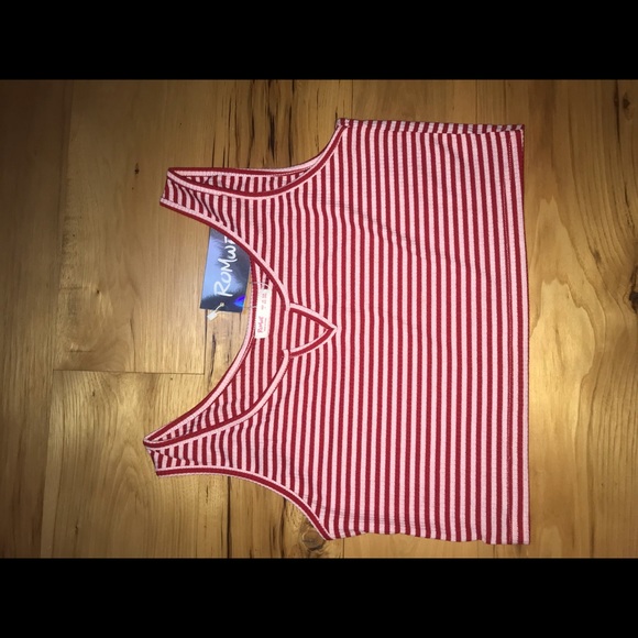 ROMWE Tops - BRAND NEW cute crop